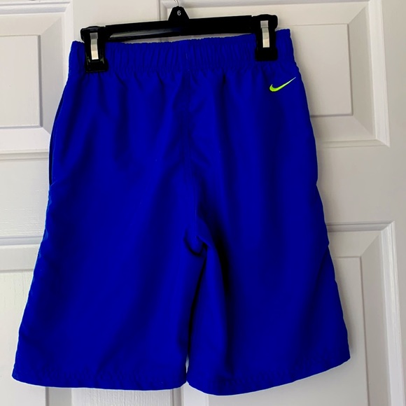 Nike Boys Swim Trunks Excellent Condition - Picture 3 of 8